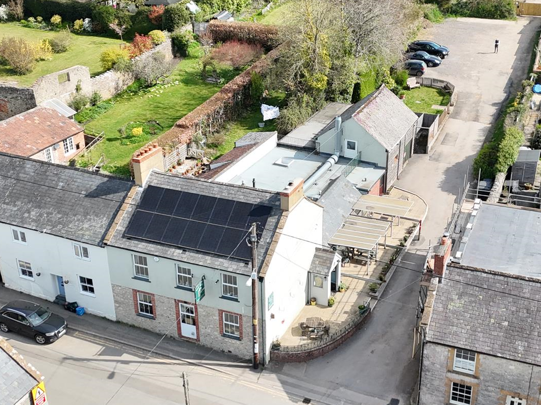 Well-presented, traditional freehouse in an award-winning South Somerset village