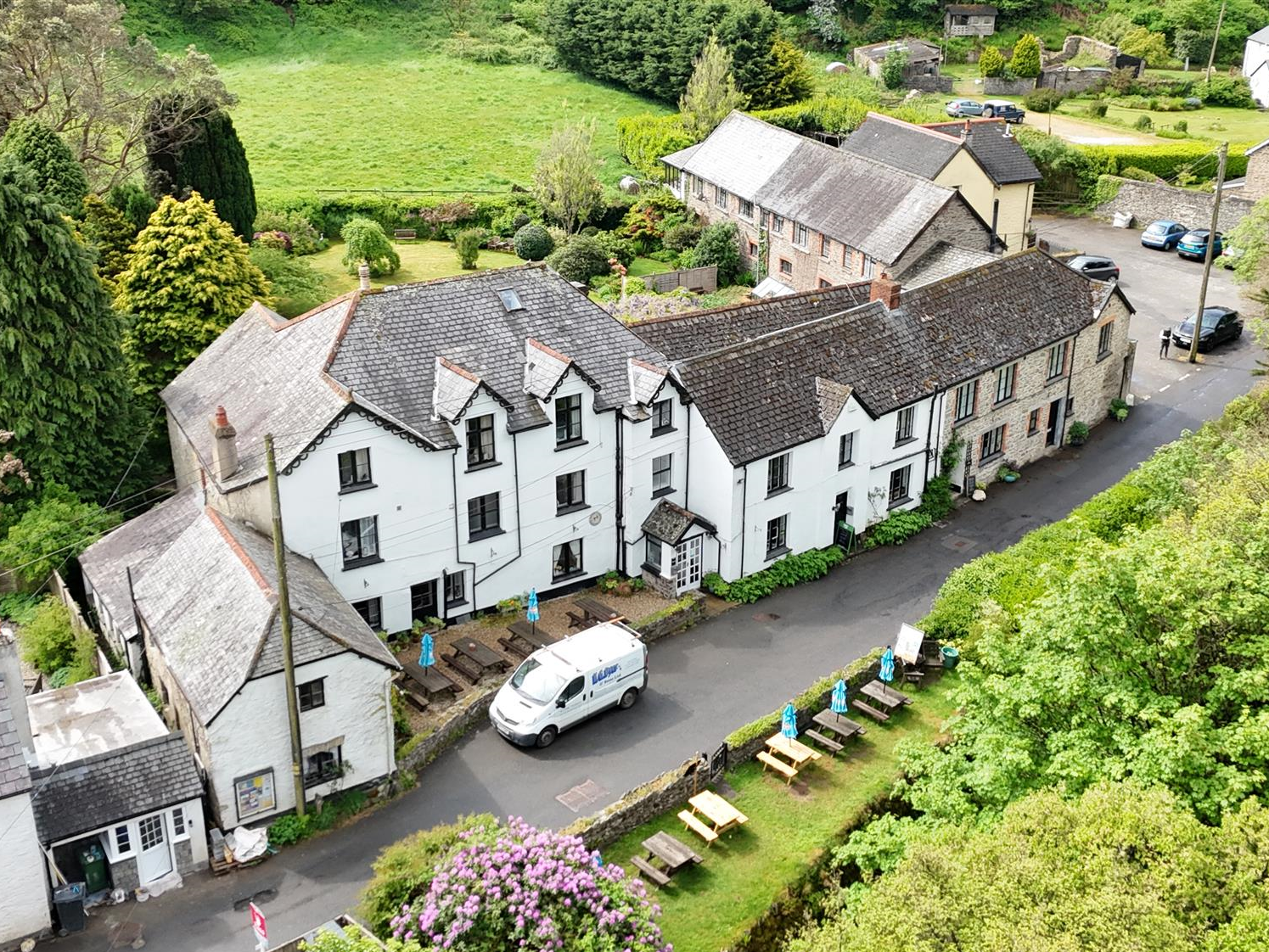 Substantial and Characterful Country Hotel Set in Approx. 4 Acres