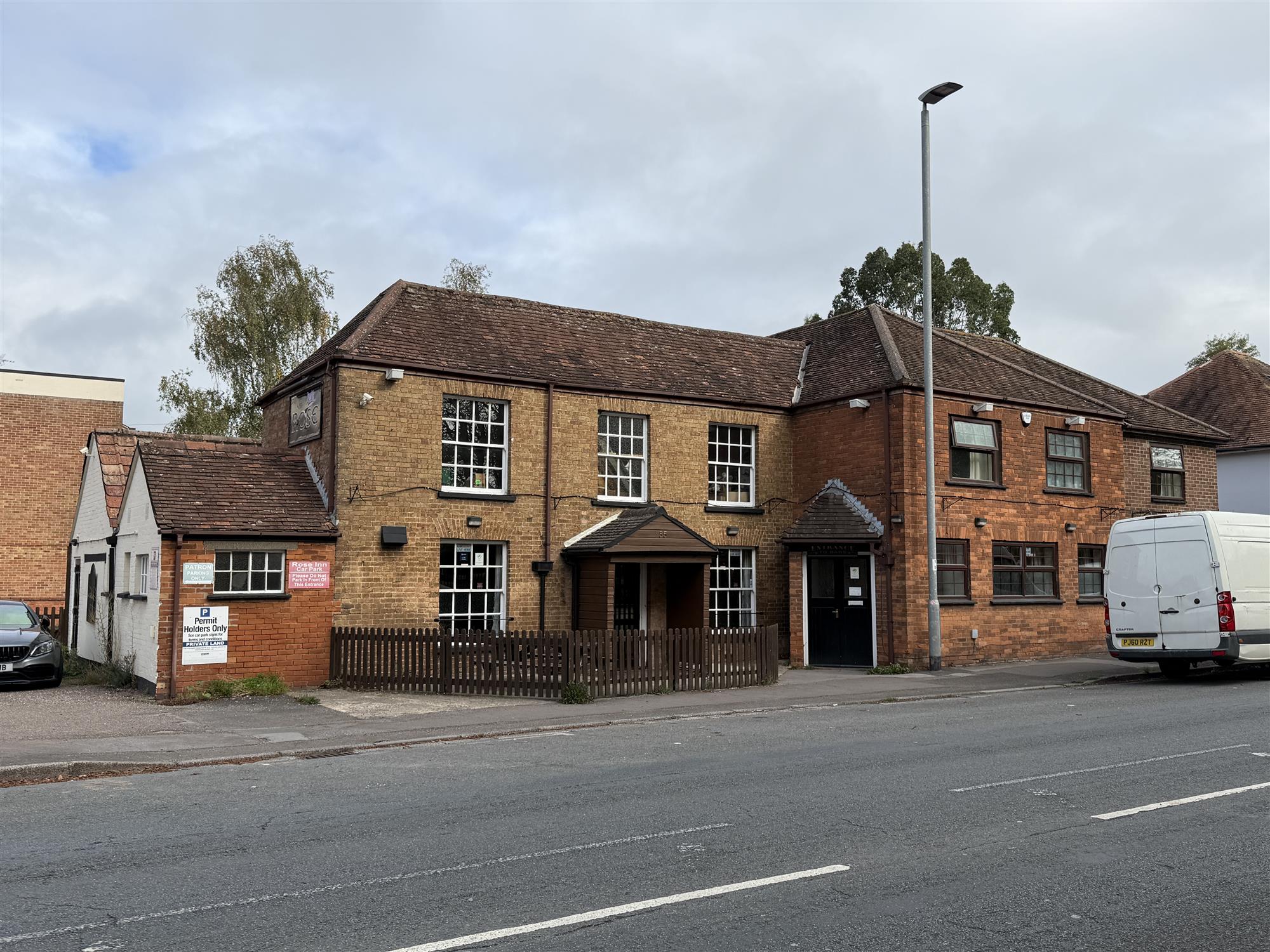 Prominent Roadside Inn