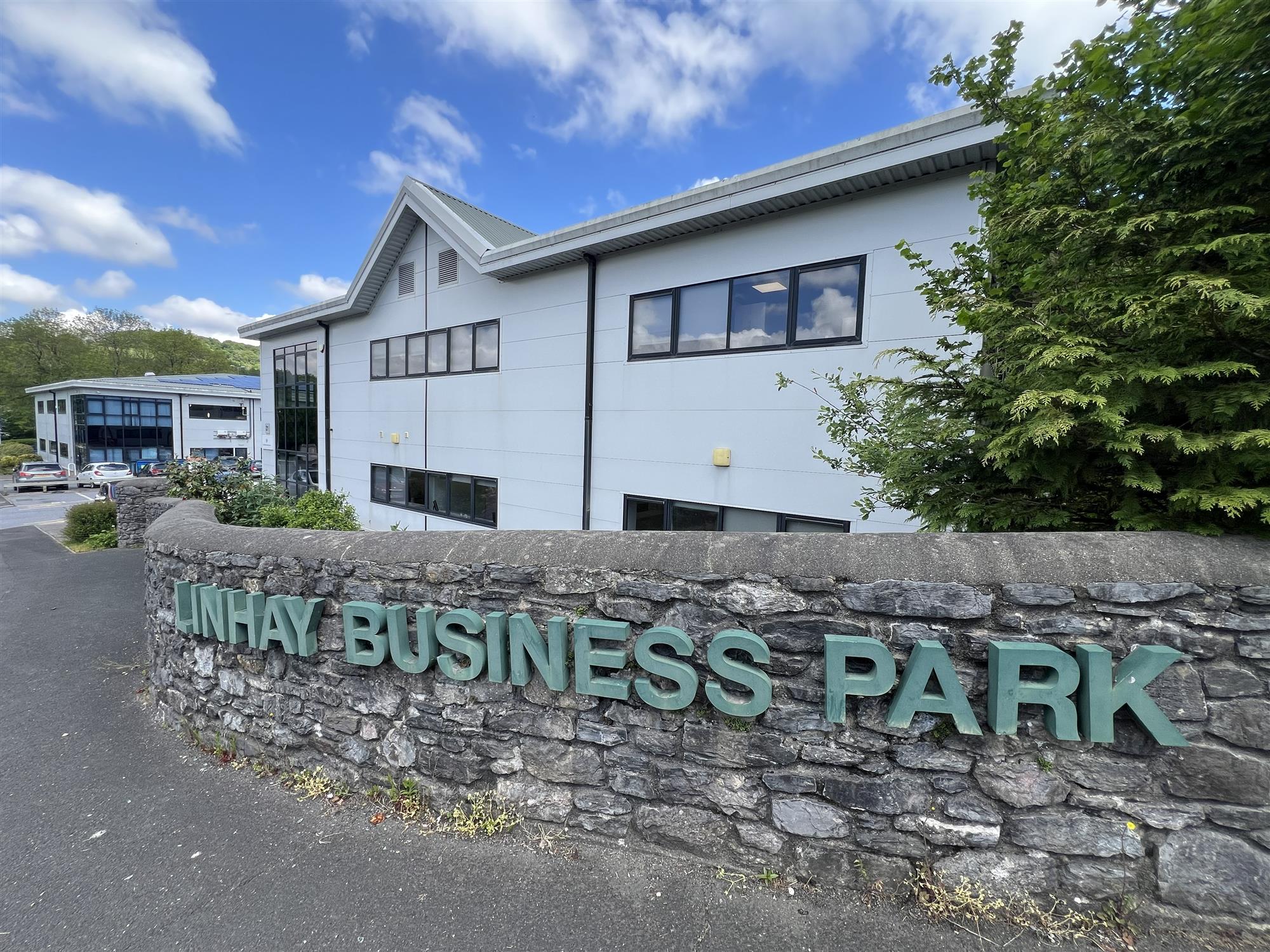 Modern Hybrid Office and storage Premises