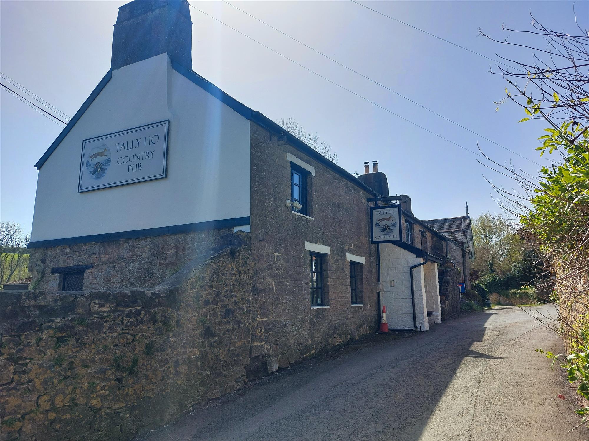 14C South Devon Village Freehouse