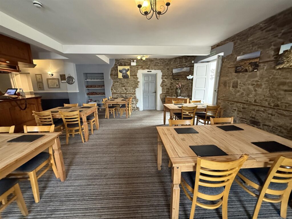 Pubs, Bars & Restaurants property in Crediton, Devon – Ref: 11388 – Image 4571