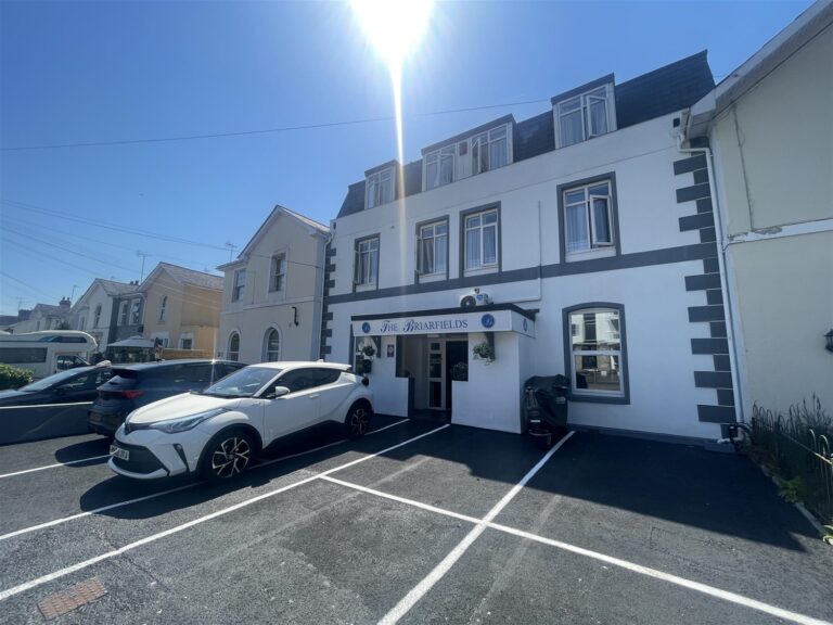 Hotels, Guest Houses and B&B's property in Torquay, Devon – Ref: 18693 – Image 6441