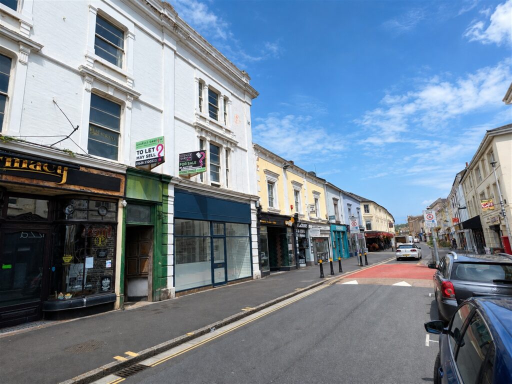 Investments property in Newton Abbot, Devon – Ref: 19682 – Image 8386