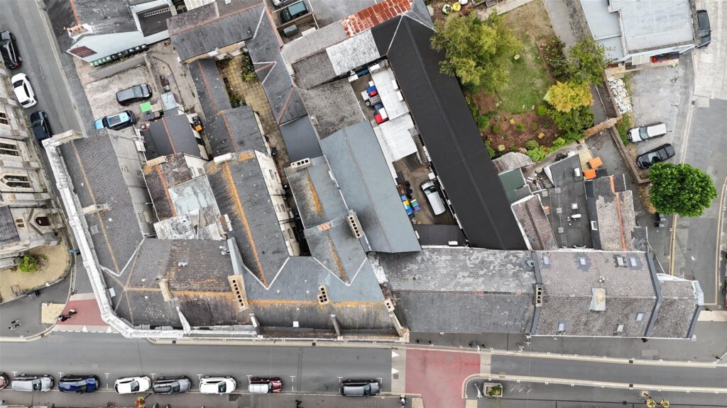 Investments property in Newton Abbot, Devon – Ref: 19682 – Image 8388