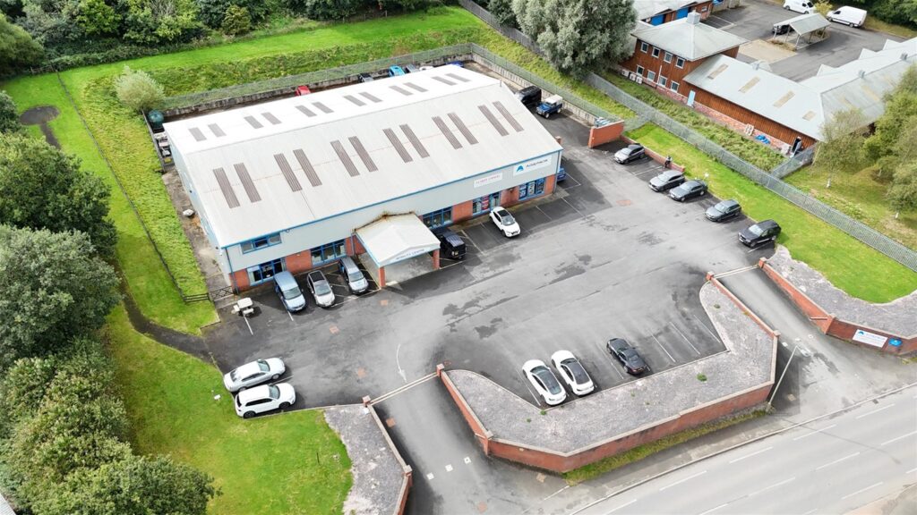 Industrial property in Devon – Ref: 34382 – Image 5309