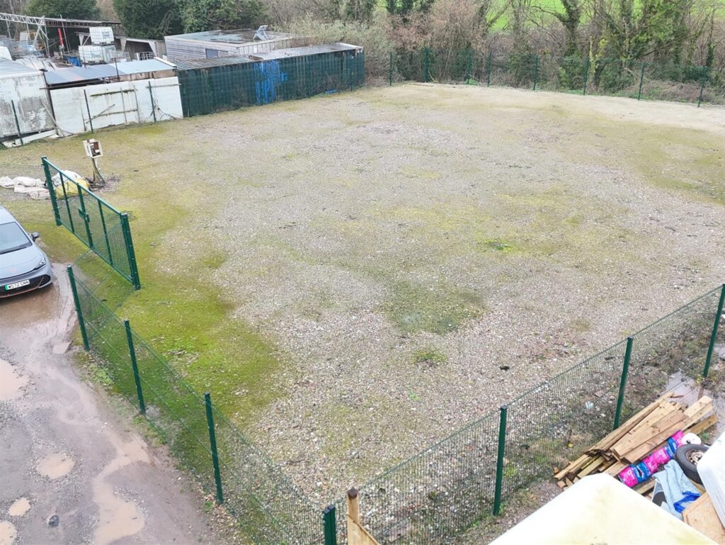 Industrial property in Newton Abbot, Devon – Ref: 34446 – Image 9283