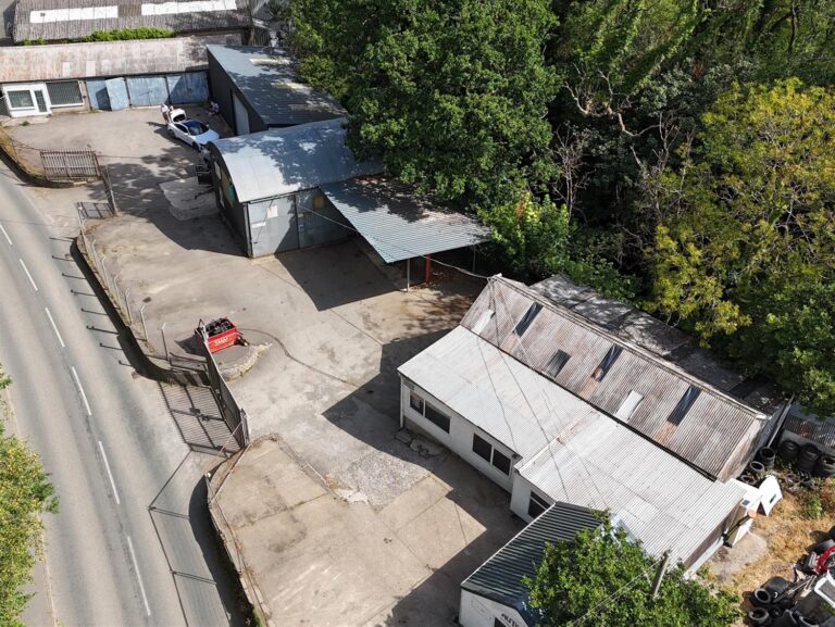 Industrial property in South Molton, Devon – Ref: 34500 – Image 8201