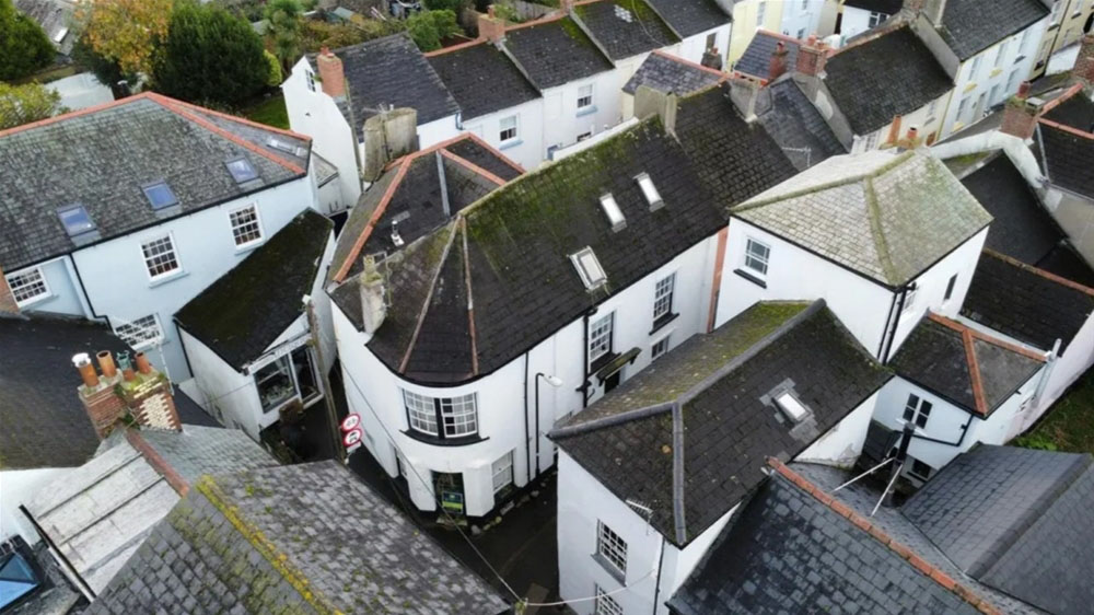 Auction Activity Surges Across the South West as Sales Rise 11%