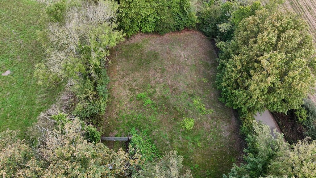 Commercial property in Kingsbridge, Devon – Ref: 34581 – Image 9029