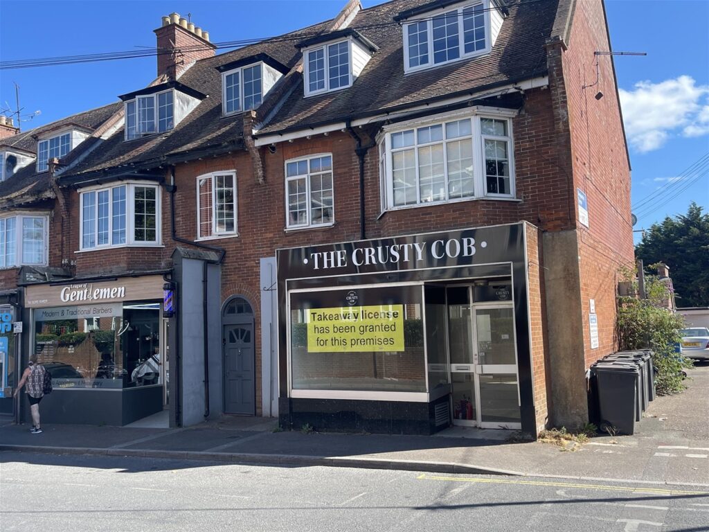 High Street Retail property in Exmouth, Devon – Ref: 34582 – Image 9683