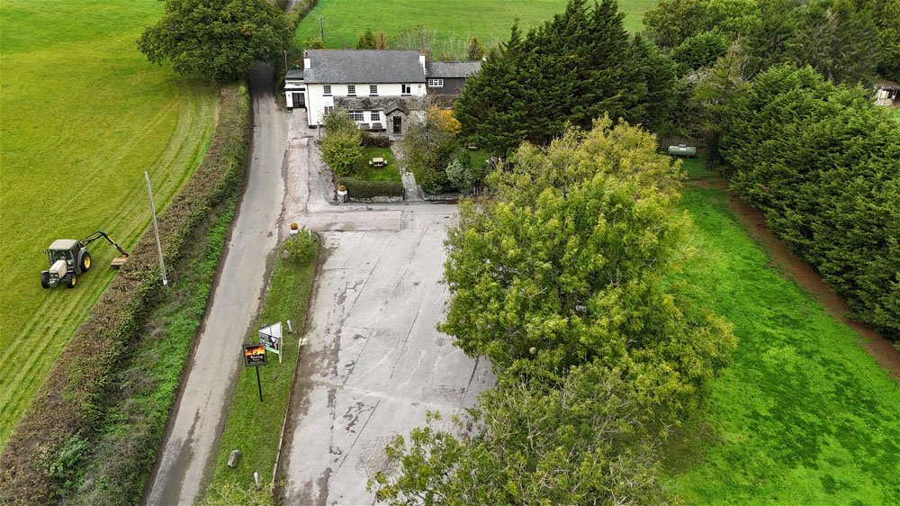 Historic Dartmoor-edge country inn